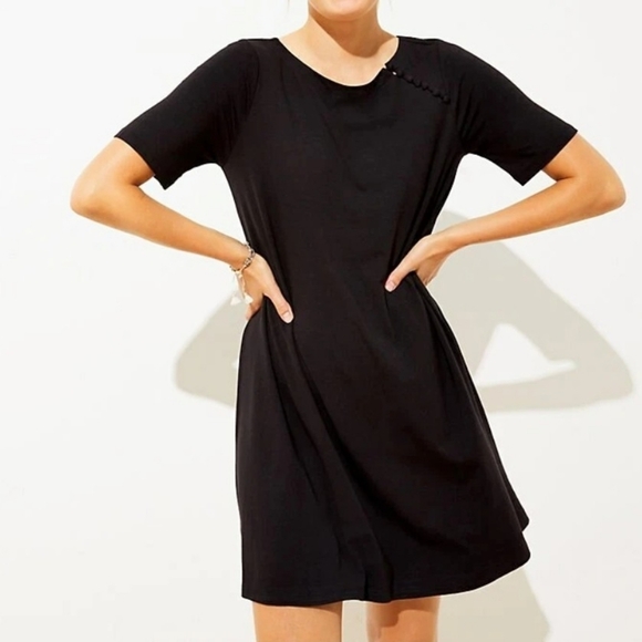 LOFT Dresses & Skirts - LOFT Black Mini Dress